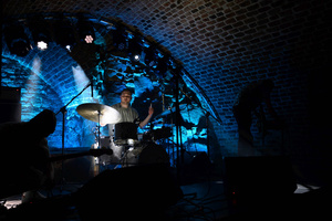 Koncert: The Flash! - Koncert zespołu The Flash, na scenie od lewej: Kuba Dworak, Max Olszewski, Sławek Pezda).