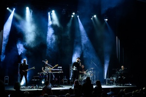 Koncert: Fisz Emade Tworzywo - Na scenie zespół Fisz Emade Tworzywo