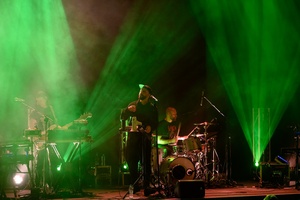 Koncert: Fisz Emade Tworzywo - Na scenie Bartek i Piotr Waglewscy