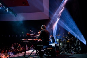 Koncert: Fisz Emade Tworzywo - Na scenie zespół Fisz Emade Tworzywo