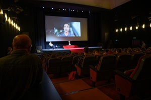 37. TNF - Dzień 4 (30.05.23) - Po projekcji "Niebezpiecznych dżentelmenów" spotkanie na ekranie z reżyserem filmu Maciejem Kawalskim