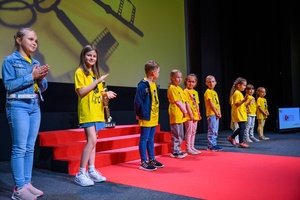 37. TNF - Dzień 5 (31.05.23) - Jury Dziecięce 37. TNF przed projekcją Filmów Młodego Widza na scenie Marzenia