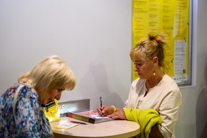 37. TNF - Dzień 5 (31.05.23) - Widzowie w hallu kina