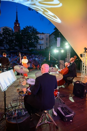 Starówka Jazz Festival - 7.07.2023 - Na amfiteatralnej scenie septet Krystyny Durys