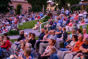 Starówka Jazz Festival - 7.07.2023 - Publiczność w Amfiteatrze Letnim