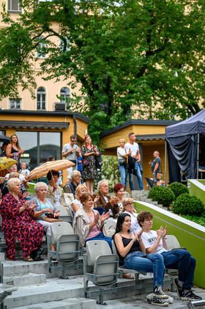 Szanty na Starówce - 26.08.2023 - Publiczność podczas koncertu "Szanty na Starówce"