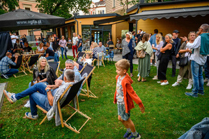 Szanty na Starówce - 26.08.2023 - Publiczność podczas koncertu "Szanty na Starówce"