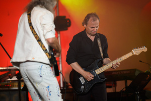 Koncert "Pawel Mazur - Przyjaciele i uczniowie" - Scena tarnowskiego Amfiteatru podczas koncertu.