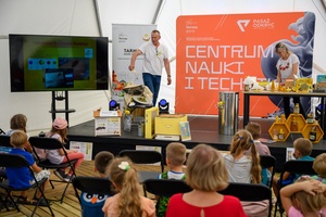 Festiwal Nauki i Techniki - Dzień I - wykłady i pokazy naukowe w Strefie Nauki i Techniki - Rynek