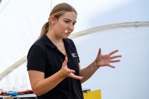 Festiwal Nauki i Techniki - Dzień II - wykłady i pokazy naukowe w Strefie Nauki i Techniki