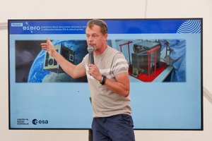 Festiwal Nauki i Techniki - Dzień II - wykłady i pokazy naukowe w Strefie Nauki i Techniki