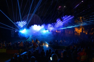 Festiwal Nauki i Techniki - Dzień II - pokaz laserowy na finał Festiwalu Nauki i Techniki w Amfiteatrze