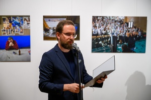 Wystawa: Materia dokumentu - Przemowa Marcin Dąbka podczas otwarcia wystawy.