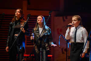 Koncert: 30-lecie S.M.Rock - Scena, występ uczniów S.M.Rock.