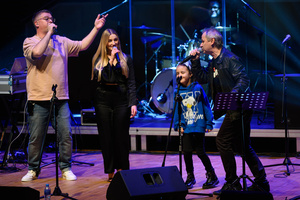 Koncert: 30-lecie S.M.Rock - Scena, występ nauczycieli S.M.Rock oraz gości.