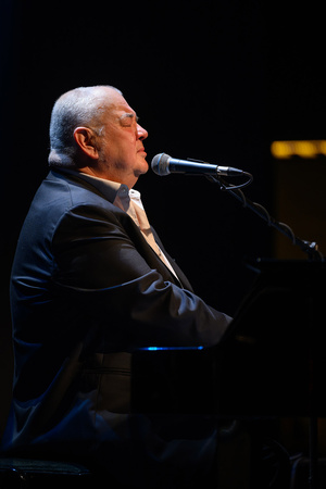 Koncert: Soyka Kwartet - Stanisław Soyka śpiewający i grający na pianinie