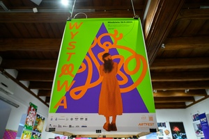 Wernisaż wystawy Przeskok - Prace dyplomowe studentów Wydziału Sztuki Akademii Tarnowskiej eksponowane w Galerii TCK