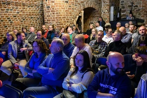 Koncert jazzowy: Tomasz Chyła Quintet - Widownia przed rozpoczęciem koncertu Tomasz Chyła Quintet.