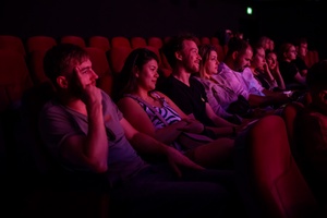 38. TNF - Dzień 6 (5.06.2024) - Widzowie w sali kinowej podczas spotkania z twórcami filmu "Horror Story"