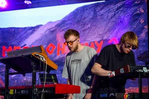 ZDEARZENIE 2024 - Koncert: YASNO, MEEK, OH WHY? - Na scenie Meek, Oh Why?