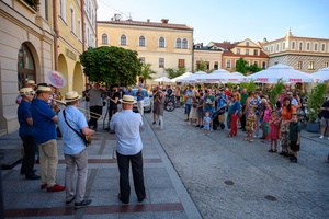 Starówka Jazz Festival - 19.07.2024 r. - Parada nowoorleańska. Muzycy podczas występu.