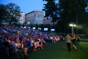 Starówka Jazz Festival - 19.07.2024 r. - Koncert zespołu Big Band Bochnia. Widownia Amfiteatru.