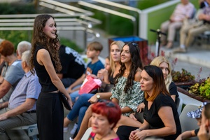 Koncert: "Ballady na głos i gitarę" - Łucja Kania - Łucja Kania i tarnowska publiczność