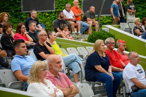 Był Sobie Blues - 2.08.2024 - Publiczność żywo reagująca podczas występu Kraków Street Band