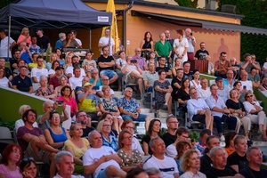 Był Sobie Blues - 16.08.2024 - Na widowni zasłuchana publiczność w dźwiękach twórczości Tadeusza Nalepy