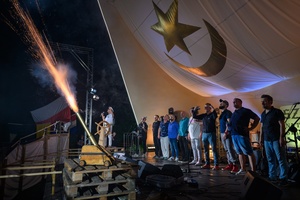 Szanty na Starówce - 24.08.2024 - Na amfiteatralnej scenie zespoły Glassgo i The Nierobbers po finałowej szancie