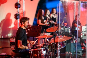 Koncert: Rock na Starówce - Na scenie zespół Pawła Mazura