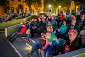 Koncert zespołu Wołosatki na 100-Lecie Oddziału PTTK "Ziemi Tarnowskiej" - Publiczność podczas koncertu zespołu Wołosatki