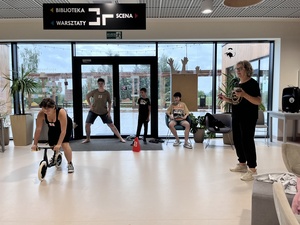 Olimpiada na górce - Dom Kultury Westerplatte - Uczestnicy olimpiady podczas jednej z konkurencji.