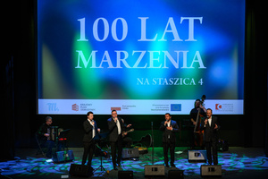 100-lecie kina Marzenie - koncert Voice Band i Ewelina Flinta - Na scenie kina Marzenie - Voice Band