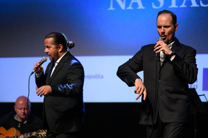 100-lecie kina Marzenie - koncert Voice Band i Ewelina Flinta - Na scenie kina Marzenie - Voice Band