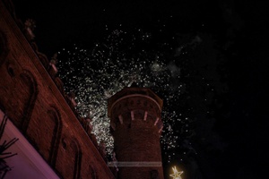 Sylwester na tarnowskim Rynku - Galeria II - Fajerwerki nad tarnowski Ratuszem