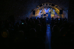 Koncert świąteczny: Mika Urbaniak & Victor Davies - Mika Urbaniak & Victor Davies na scenie Piwnic TCK