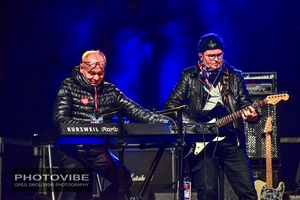 Koncert: 33. tarnowski finał WOŚP - Galeria II - Na scenie Uwaga Na Jeże