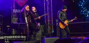 Koncert: 33. tarnowski finał WOŚP - Galeria II - Na scenie Uwaga Na Jeże