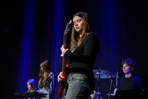 Koncert S.M.Rock - Występ uczniów S.M.Rock na scenie kina Marzenie