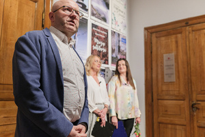 Wernisaże dzień po dniu: Beata Opałka / Elżbieta Szyzdek - Prezes Honorowy Tarnowskiego Towarzystwa Fotograficznego oraz autorki: Elżbieta Szyzdek i Beata Opałka