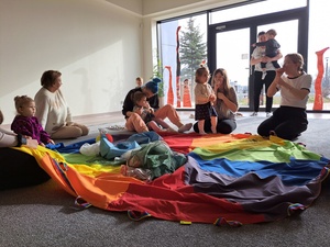 Muzyka dla smyka - Uczestnicy podczas zajęć.