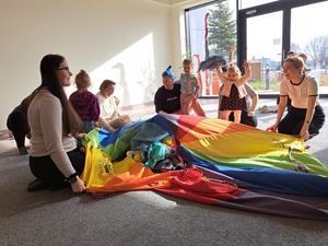 Muzyka dla smyka - Uczestnicy podczas zajęć.