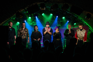 Koncert: Dikanda - Dikanda podczas braw na scenie Piwnic TCK