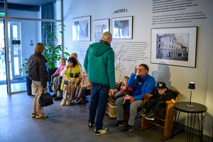 Rozmarzone poranki: Nowe przygody Misia Uszatka - Uczestnicy Rozmarzonych poranków w holu kina Marzenie