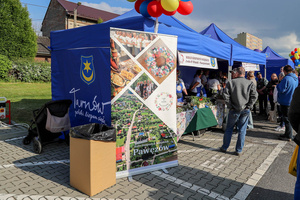 Święto Grabówki - Stoisko Koła Gospodyń Wiejskich "Cuda&Wianki Pawęzowianki"