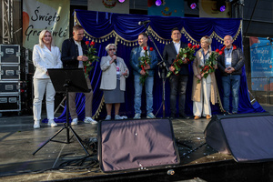 Święto Grabówki - Na scenie włodarze miasta oraz organizatorzy Święta Grabówki