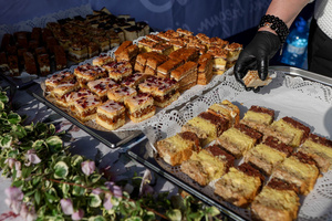 Święto Grabówki - Smakołyki przygotowane przez panie z Koła Gospodyń Wiejskich "Cuda&Wianki Pawęzowianki"