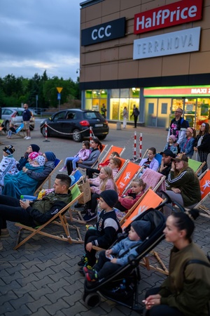 39. TNF - Dzień 1 (30.05.2025) - Plenerowe kino przed Gemini Park Tarnów