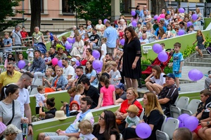 39. TNF: Dzień 3 (1.06.2025) - Rodzice z pociechami na widowni w Amfiteatrze Letnim